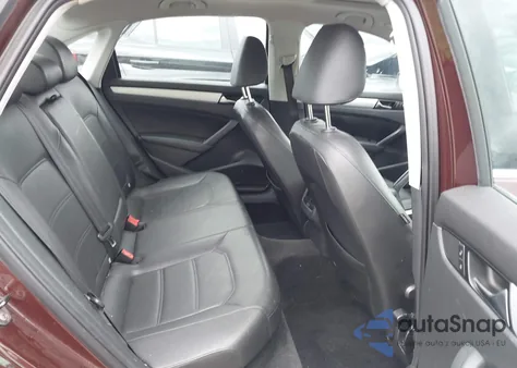 2013 Volkswagen Passat 2.5L Se из США, поврежденный, VIN 1VWBP7A39DC045753